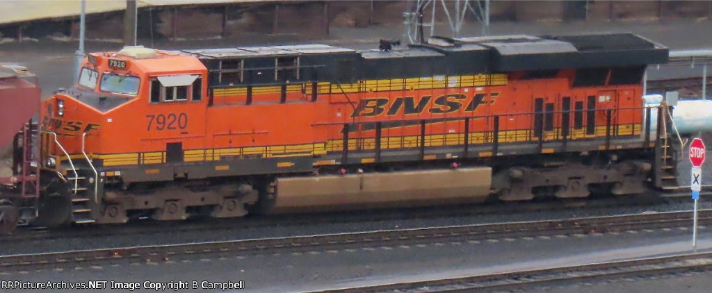 BNSF 7920